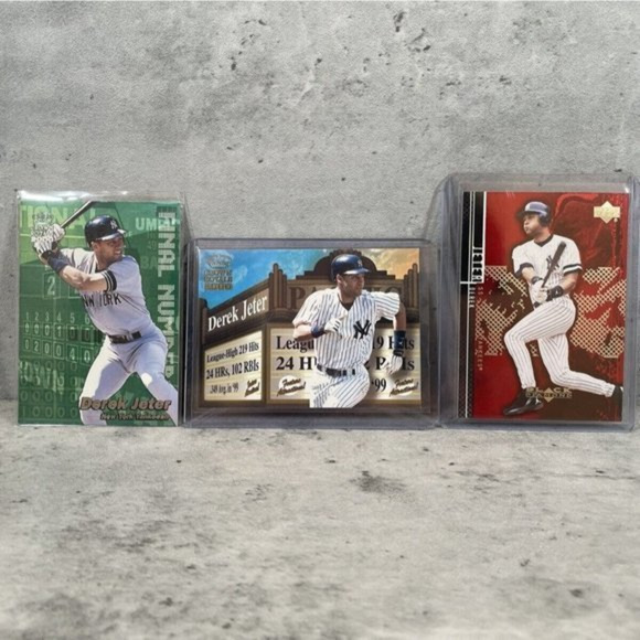 Derek Jeter NY Yankees HOF 2000‎ Upper Deck Black Diamond Card #40 Crown Royale - Picture 1 of 7